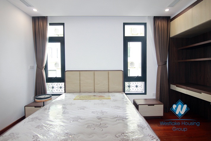 High floor apartment for rent in Au Co, Tay Ho, Ha Noi